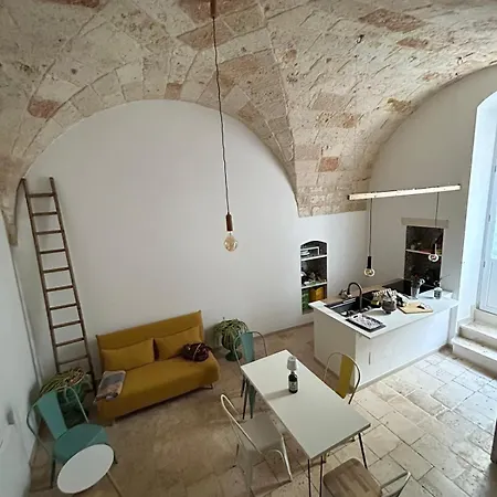 Casa Camelia * 孔韦尔萨诺